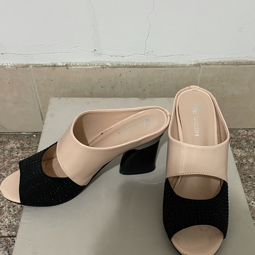 Summer slipper - Picture 2 of 3